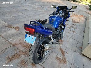 YAMAHA FAZER FZS 600 - A2