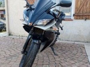 / URGENT - YAMAHA YZF R125 À VENDRE