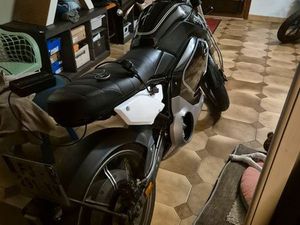 CUSTO SUPER SOCO TC RECONDITIONNÉE AVEC 2 BATTERIES NEUVES