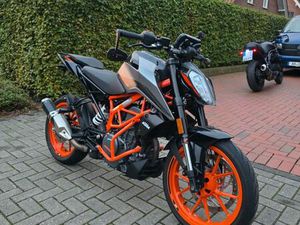 KTM DUKE 390