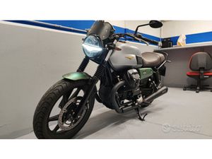 MOTO GUZZI V7 STONE CENTENARIO