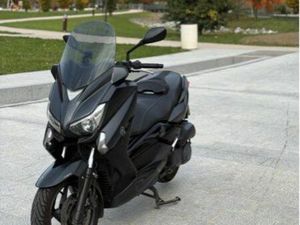 YAMAHA X-MAX IRON MAX 250 CC