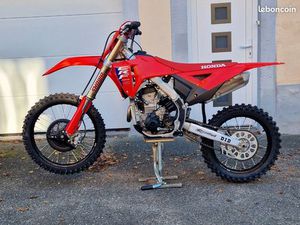 250 CRF 2025 - ÉTAT NEUF
