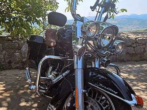 HARLEY-DAVIDSON ROAD KING FLRHI NERO