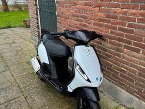 PIAGGIO ZIP 172CC SNOR — SCOOTERS | PIAGGIO — MARKTPLAATS