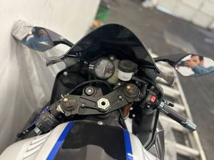 2018 YAMAHA R6 (ONE OF A KIND) LOW MILES