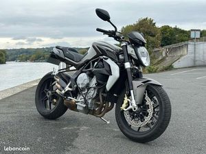 MV AGUSTA 675 BRUTALE