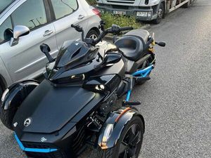 CAN AM SPYDER