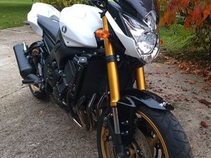 YAMAHA FZ8