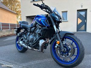 YAMAHA MT-07 2024 - 35KW - 2700KM - EXCELLENT ÉTAT