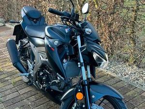 ② MOTO SUZUKI GSX-S125