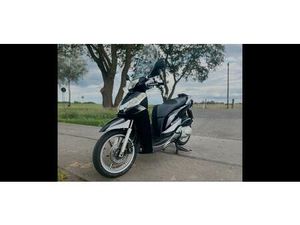 HONDA SH 300 I ABS AUTOMATIKROLLER