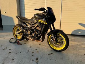 YAMAHA MT 09 - RN29
