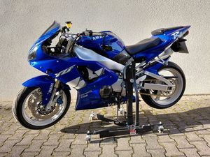 YAMAHA YZF R1 RN01