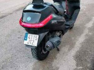 PIAGGIO - X EVO 250