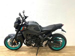 YAMAHA - MT 09