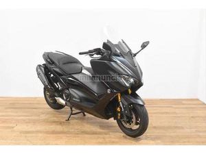 YAMAHA - TMAX 560 TECH MAX