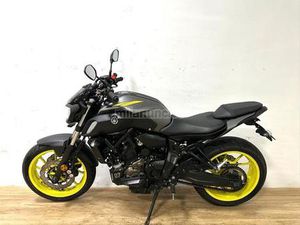 YAMAHA - MT-07