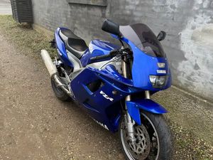 YAMAHA FZR 1000