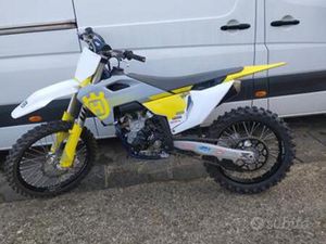 HUSQVARNA FC 250 - 2024