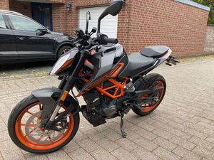 KTM DUKE 125 WIE NEU
