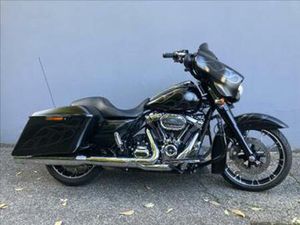 HARLEY-DAVIDSON STREET GLIDE 114 1868