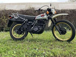 YAMAHA XT 500 MANTENUTA MODELLO NORD EUROPEO CON MAMITTA DEVIATA