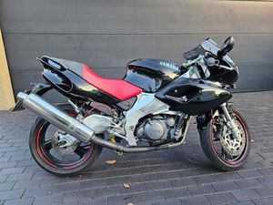 YAMAHA SZR 660 BELGARDA TOP-MOTORRAD