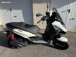 PIAGGIO MP3 300 HPE