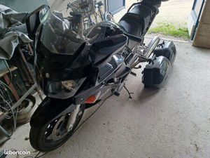 FJR 1300 NOIRE