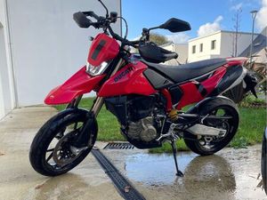 DUCATI HYPERMOTARD 698 MONO DE 2025 *RABAISSÉE