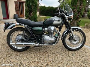 KAWAZAKI W800