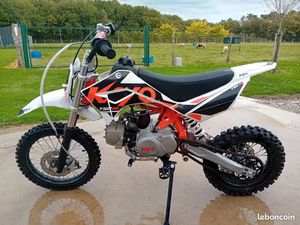 DIRTBIKE KAYO 110 CC 4T SEMI AUTOMATIQUE ÉTAT PROCHE DU NEUF