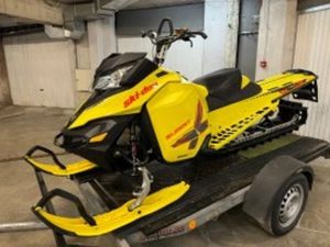 BRP SKI-DOO SUMMIT X 174