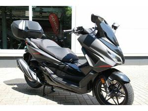 HONDA FORZA 125 SPEZIAL EDITION