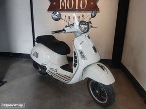 VESPA GTS SUPER 300