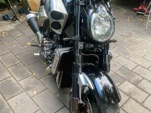 YAMAHA VMAX 1700