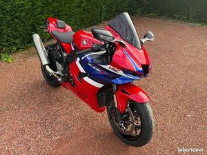 HONDA CBR 1000 RR-R