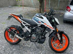 MOTO KTM DUKE 125