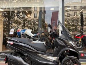 PIAGGIO MP3 530 HPE EXCLUSIVE 2025 530 CM3 | SCOOTER | 3 500 KM | NOIR | 94160 ST MANDE