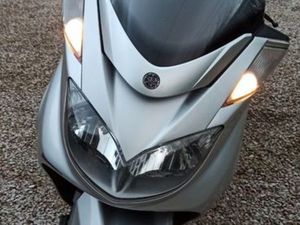 À VENDRE SCOOTER YAMAHA
