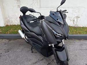 YAMAHA XMAX 300 ABS
