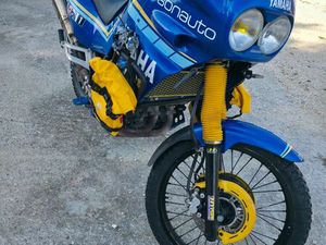 XTZ750 SUPER TÉNÉRÉ