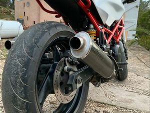 DUCATI MONSTER 695