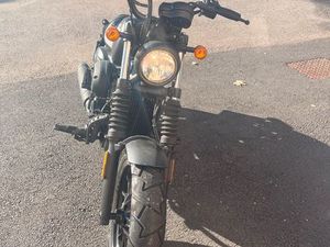 MOTO HYOSUNG BOBBER 125 CC - NOIR MAT