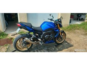 YAMAHA FZ8
