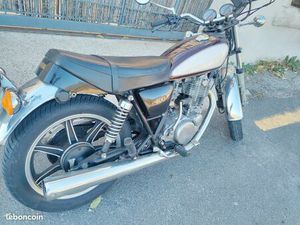 YAMAHA 400 SR AVEC 31000KM