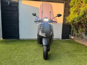VESPA SPRINT 50 — SCOOTERS | VESPA — MARKTPLAATS