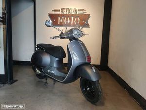 VESPA GTS SUPER SUPERSPORT 300