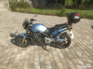 HONDA CBF 600■EXCELLENT ÉTAT ■CARTE GRISE À MON NOM ■DOUBLE DES CLÉS ■CT OK OCTOBRE 2024■BRIDABLEA2 ■PIÈCES D'ORIGINE DISPONIBLE ■SELLE BASSE ■TOP CASE■FACTURE 